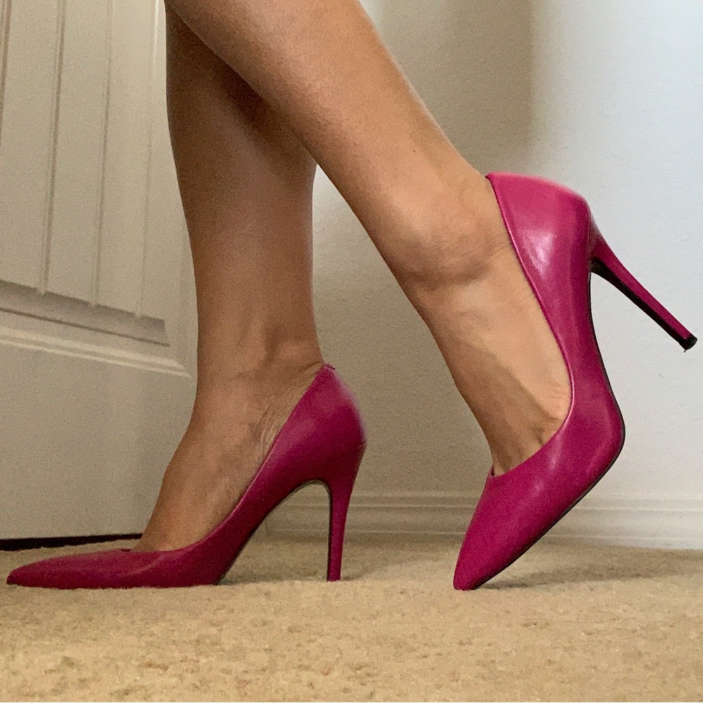 charles by charles david - magenta pumps